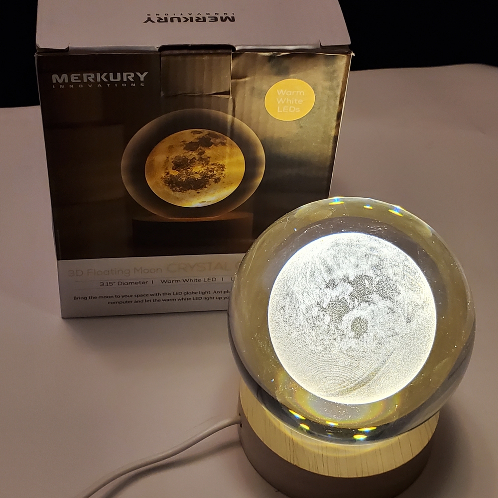🧡 5/$25 Merkury Innovations "Floating" Crystal Orb Moon Lamp